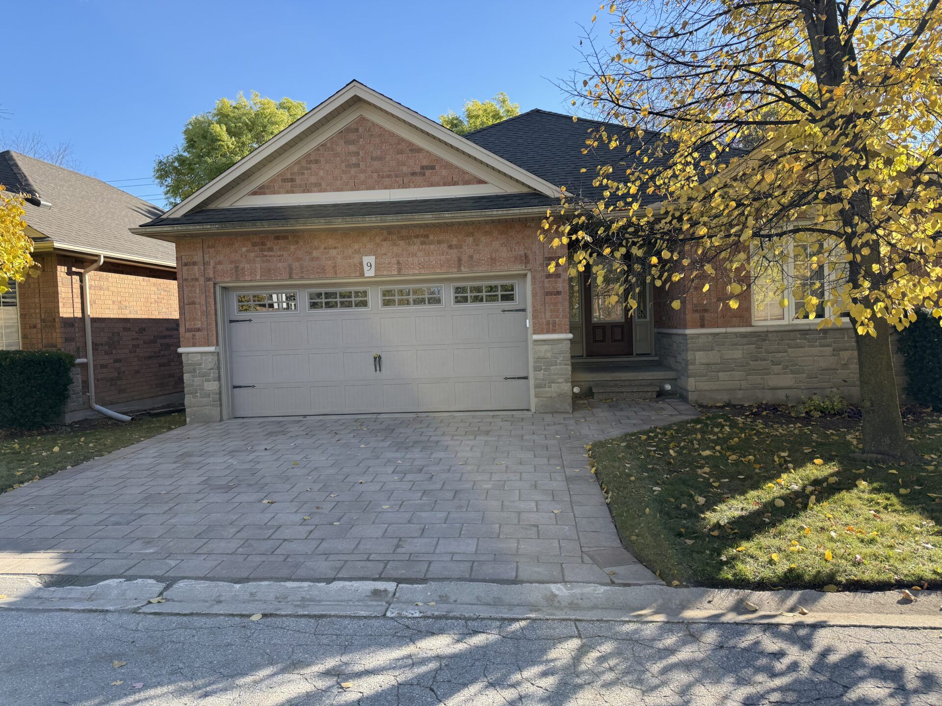 #2 - 1020 Cranbrook Rd